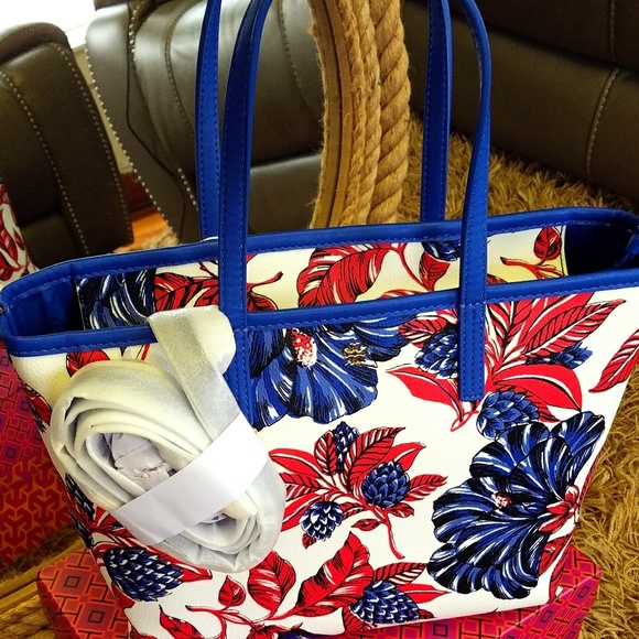 ✔SOLD AUTHENTIC TORY BURCH TOTE - Picture 2 of 7